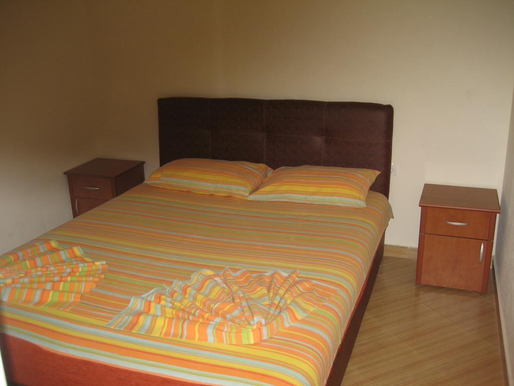 Guest House Vila Mimoza Ulcinj Eksteriør billede